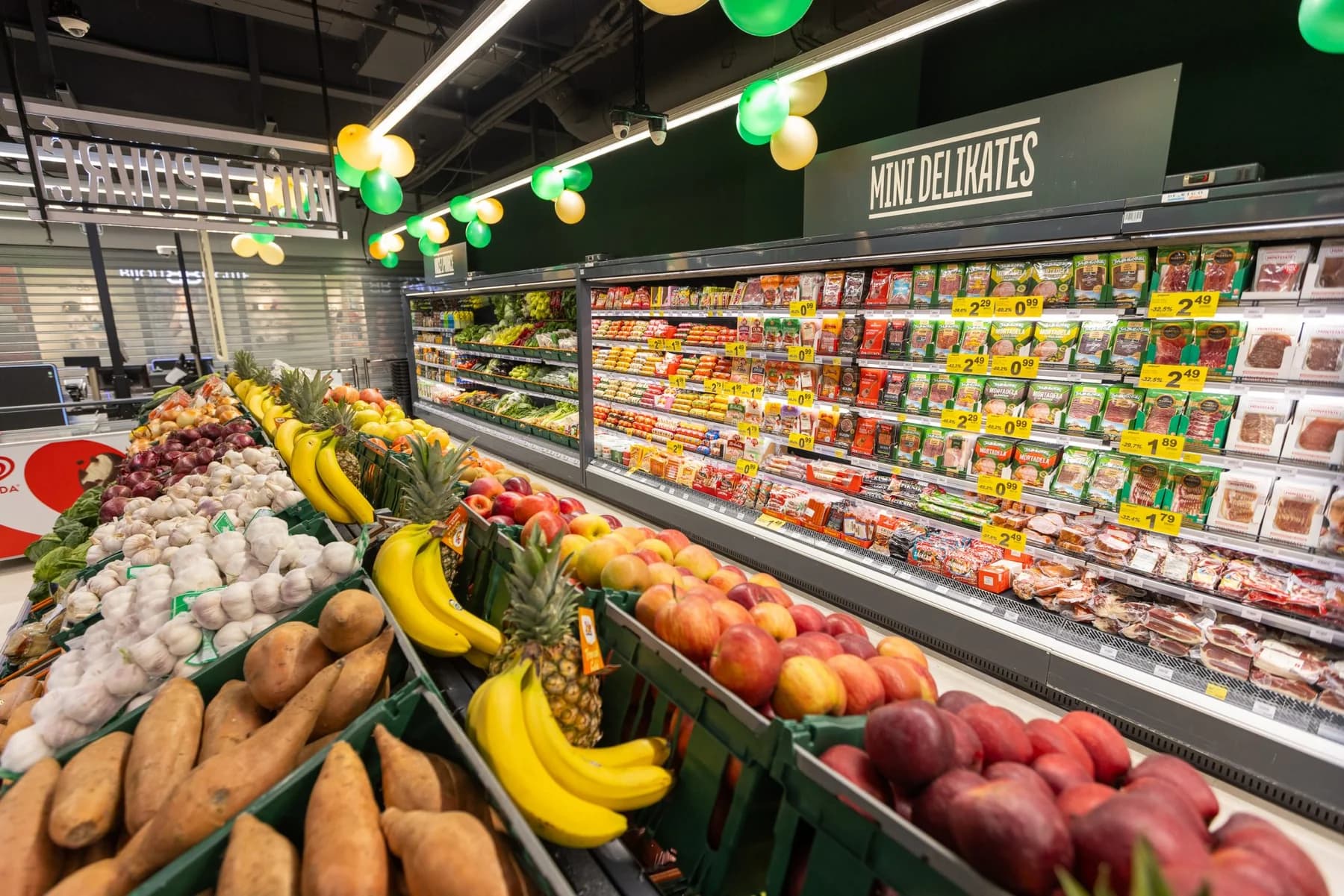 Domaća Trgovina, Market, prikaz 13 od 17: Koncept · layout · rollout · realizacija